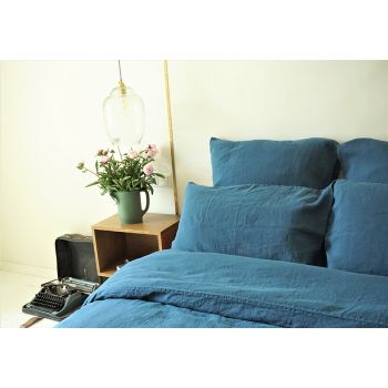 Dark blue linen pillow case, 50x70 cm. 